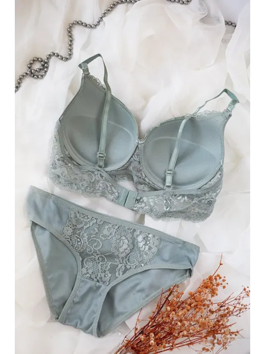 Kadın Su Yeşili Dolgulu Dantel Sütyen Ve Külot Takım – Modern, Konforlu Ve Günlük Kombinlere Uygun