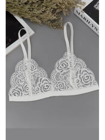 Kadın Siyah Ve Beyaz Dantelli Dolgusuz Sütyen – Modern Ve Şık Tasarım Kadın Siyah Ve Beyaz Dantelli Dolgusuz Sütyen – Modern Ve Şık Tasarım