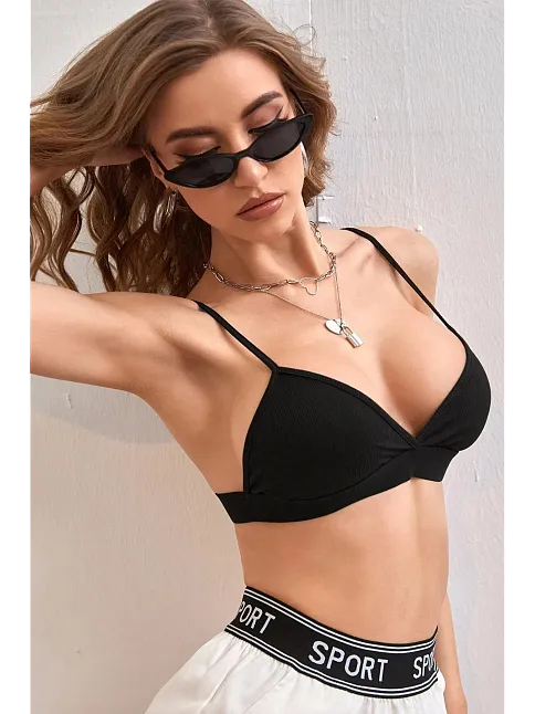 Kadın Siyah Kapsız Sırtı Açık Crop Top Bluz – Şık, Rahat Ve Kolay Kombinlenebilir