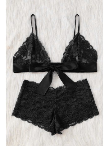 Kadın Siyah Dantelli & Kurdelalı Sütyen Külot Takımı Kadın Siyah Dantelli & Kurdelalı Sütyen Külot Takımı