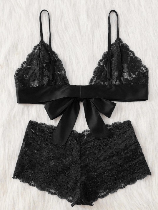 Kadın Siyah Dantelli & Kurdelalı Sütyen Külot Takımı