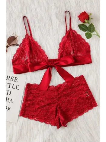 Kadın Kırmızı Dantelli & Kurdelalı Sütyen Külot Takımı – Modern, Konforlu Ve Günlük Kombinlere Uygun