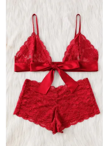 Kadın Kırmızı Dantelli & Kurdelalı Sütyen Külot Takımı – Modern, Konforlu Ve Günlük Kombinlere Uygun