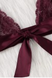 Kadın Bordo Dantelli & Kurdelalı Sütyen Külot Takımı – Modern, Konforlu Ve Günlük Kombinlere Uygun Kadın Bordo Dantelli & Kurdelalı Sütyen Külot Takımı – Modern, Konforlu Ve Günlük Kombinlere Uygun