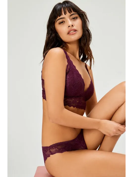 Kadın Mor Dantelli Büstiyer Sütyen Külot Takımı – Modern, Konforlu Ve Günlük Kombinlere Uygun