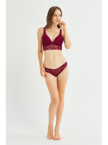 Kadın Bordo Dantelli Büstiyer Sütyen Külot Takımı – Modern, Konforlu Ve Günlük Kombinlere Uygun Kadın Bordo Dantelli Büstiyer Sütyen Külot Takımı – Modern, Konforlu Ve Günlük Kombinlere Uygun