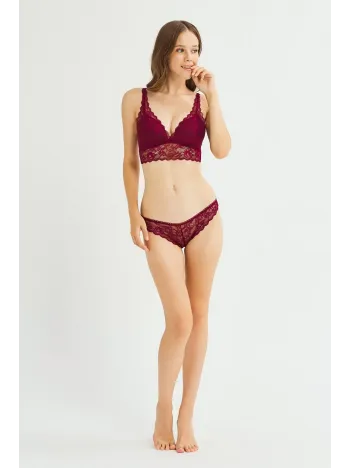 Kadın Bordo Dantelli Büstiyer Sütyen Külot Takımı – Modern, Konforlu Ve Günlük Kombinlere Uygun