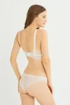 Kadın Beyaz Dantelli Büstiyer Sütyen Külot Takımı – Modern, Konforlu Ve Günlük Kombinlere Uygun
