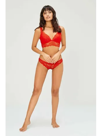 Kadın Kırmızı Dantelli Büstiyer Sütyen Külot Takımı – Modern, Konforlu Ve Günlük Kombinlere Uygun