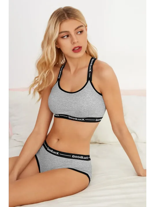 Kadın Gri Çapraz Sırtlı Yazılı Iç Çamaşır Takımı – Modern, Konforlu Ve Günlük Kombinlere Uygun