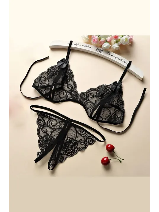 Kadın Siyah Dantelli Sütyen Külot Takımı – Modern, Konforlu Ve Günlük Kombinlere Uygun Kadın Siyah Dantelli Sütyen Külot Takımı – Modern, Konforlu Ve Günlük Kombinlere Uygun
