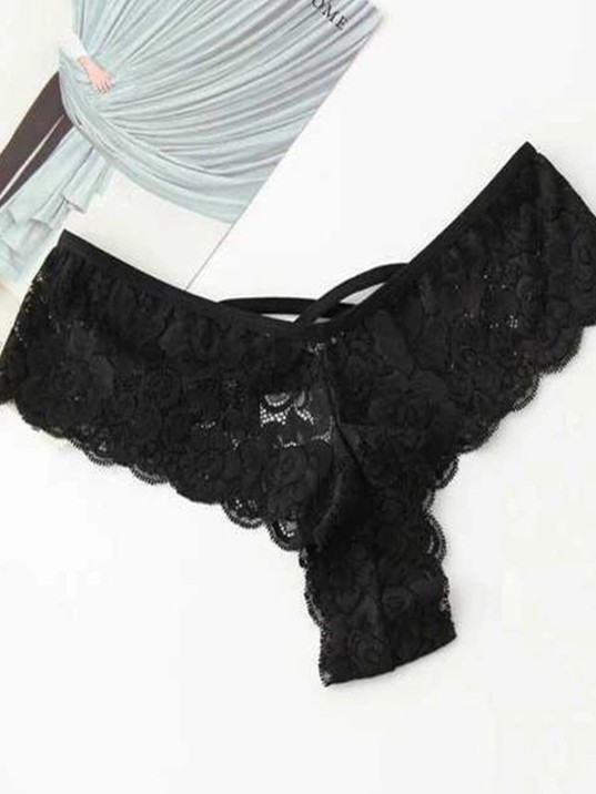 Kadın Siyah Dantel Tanga Külot – Modern Ve Şık Tasarım