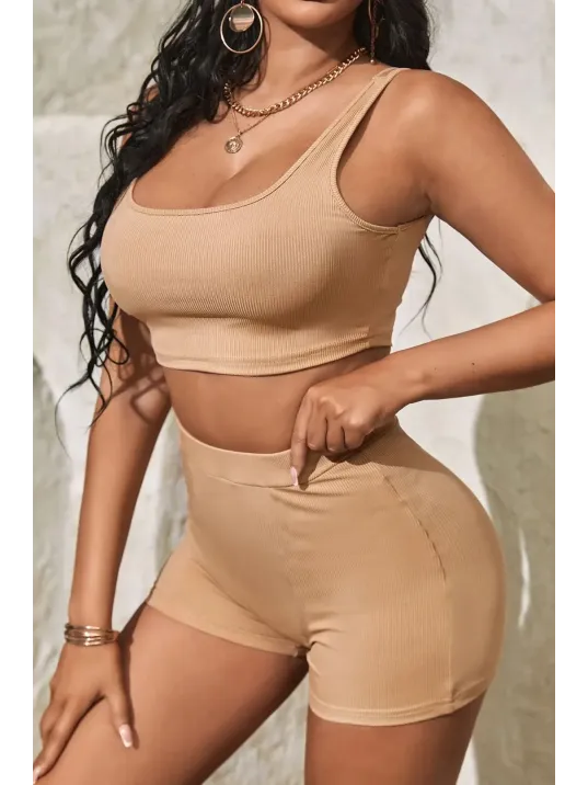 Kadın Krem Rengi Şortlu Crop Top Gecelik Takım – Modern, Konforlu Ve Günlük Kombinlere Uygun Kadın Krem Rengi Şortlu Crop Top Gecelik Takım – Modern, Konforlu Ve Günlük Kombinlere Uygun