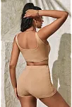 Kadın Krem Rengi Şortlu Crop Top Gecelik Takım – Modern, Konforlu Ve Günlük Kombinlere Uygun