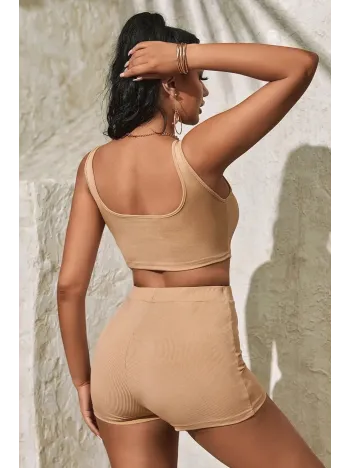 Kadın Krem Rengi Şortlu Crop Top Gecelik Takım – Modern, Konforlu Ve Günlük Kombinlere Uygun