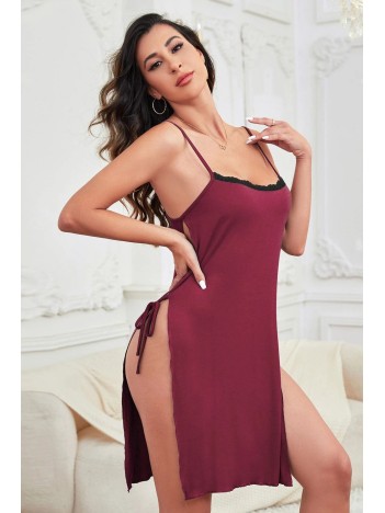 Kadın Bordo Cut Out Detaylı Yırtmaçlı Sexy Gecelik – Modern Ve Şık Tasarım Kadın Bordo Cut Out Detaylı Yırtmaçlı Sexy Gecelik – Modern Ve Şık Tasarım