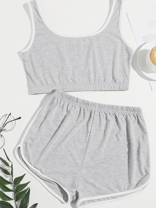 Kadın Gri Askılı Crop Top Ve Şortlu Gecelik Takım Kadın Gri Askılı Crop Top Ve Şortlu Gecelik Takım