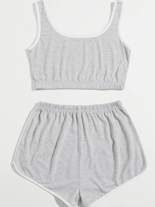 Kadın Gri Askılı Crop Top Ve Şortlu Gecelik Takım Kadın Gri Askılı Crop Top Ve Şortlu Gecelik Takım