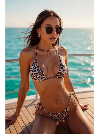 Kadın Leopar Desenli Yandan Bağlamalı Bikini Mayo Takımı – Modern, Konforlu Ve Günlük Kombinlere Uygun