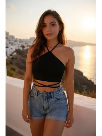 Kadın Siyah Sırtı Açık Boyundan Çapraz Bağlamalı Crop Top Bluz – Şık, Rahat Ve Kolay Kombinlenebilir