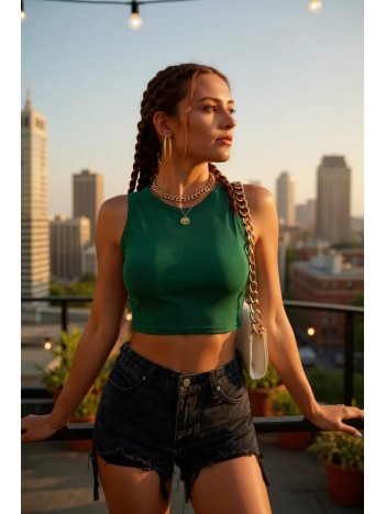 Kadın Yeşil Kare Yaka Crop Top Bluz – Şık, Rahat Ve Kolay Kombinlenebilir