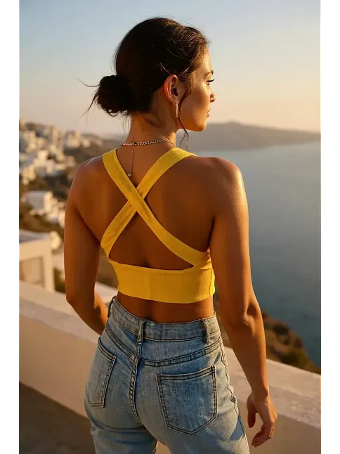 Kadın Sarı Çapraz Sırt Detaylı Şık Crop Top Büstiyer – Modern Ve Şık Tasarım