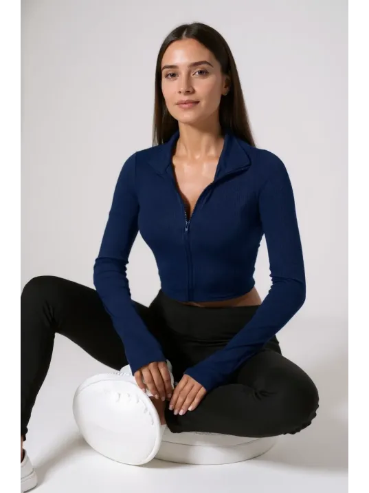 Kadın Lacivert Uzun Kol Fermuarlı Parmak Geçme Detaylı Dik Yaka Crop Top Bluz – Şık, Rahat Ve Kolay Kombinlenebilir Kadın Lacivert Uzun Kol Fermuarlı Parmak Geçme Detaylı Dik Yaka Crop Top Bluz – Şık, Rahat Ve Kolay Kombinlenebilir