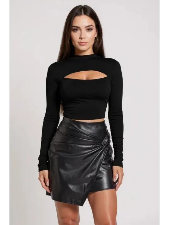 Kadın Siyah Göğüs Dekolteli Uzun Kollu Cut Out Crop Top Bluz – Şık, Rahat Ve Kolay Kombinlenebilir