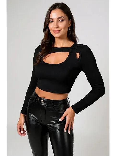 Kadın Siyah Göğüs Dekolteli Çapraz Askılı Uzun Kollu Crop Top Bluz – Şık, Rahat Ve Kolay Kombinlenebilir