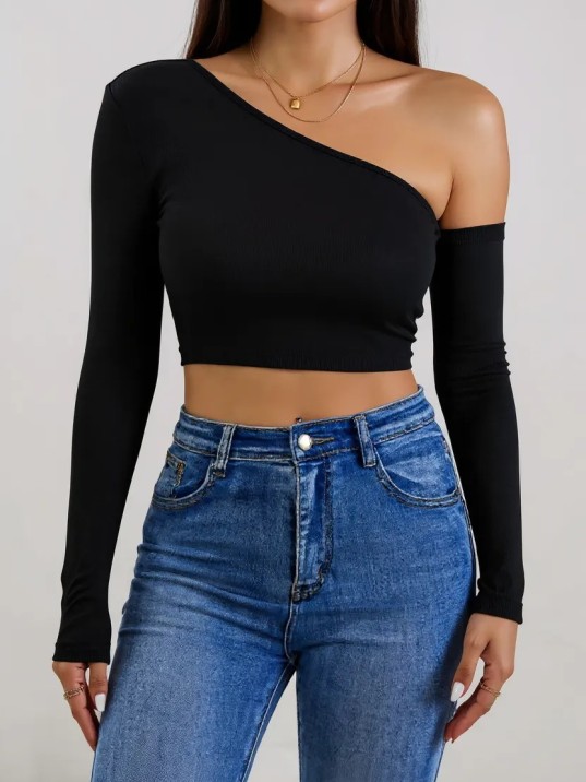 Kadın Siyah Tek Omuz Detaylı Uzun Kol Crop Top Bluz – Şık, Rahat Ve Kolay Kombinlenebilir