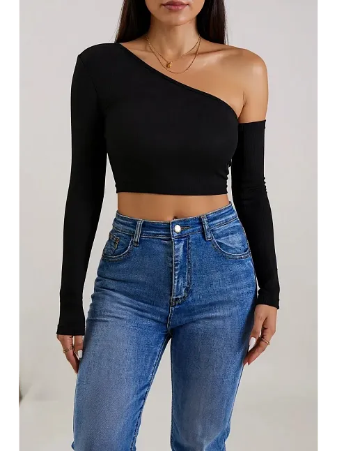 Kadın Siyah Tek Omuz Detaylı Uzun Kol Crop Top Bluz – Şık, Rahat Ve Kolay Kombinlenebilir