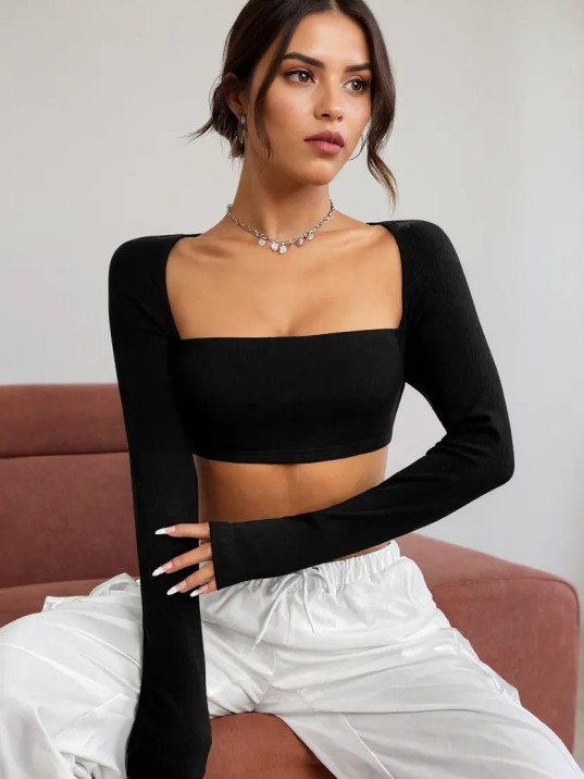 Kadın Siyah Uzun Kol Göğüs Ve Sırt Dekolteli Crop Top Bluz – Şık, Rahat Ve Kolay Kombinlenebilir