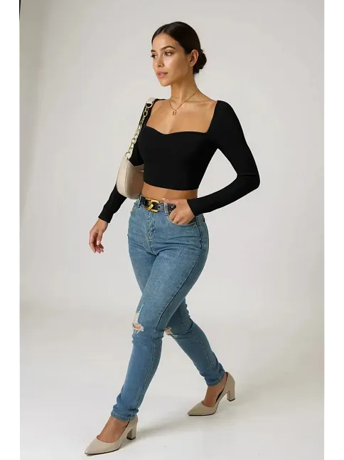 Kadın Siyah Uzun Kol Göğüs Dekolteli Şık Crop Top Bluz – Şık, Rahat Ve Kolay Kombinlenebilir