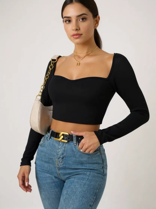 Kadın Siyah Uzun Kol Göğüs Dekolteli Şık Crop Top Bluz – Şık, Rahat Ve Kolay Kombinlenebilir