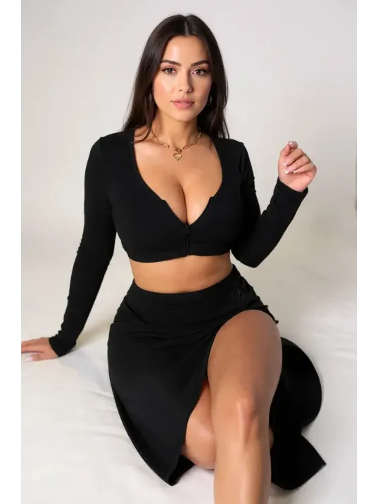 Kadın Siyah Uzun Kol Göğüs Ve Göbek Dekolteli Fermuarlı Crop Top Bluz – Şık, Rahat Ve Kolay Kombinlenebilir