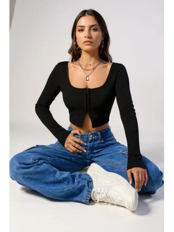 Kadın Siyah Uzun Kollu Agraflı Göğüs ve Göbek Dekolteli Crop Top Bluz – Şık, Rahat ve Kolay Kombinlenebilir