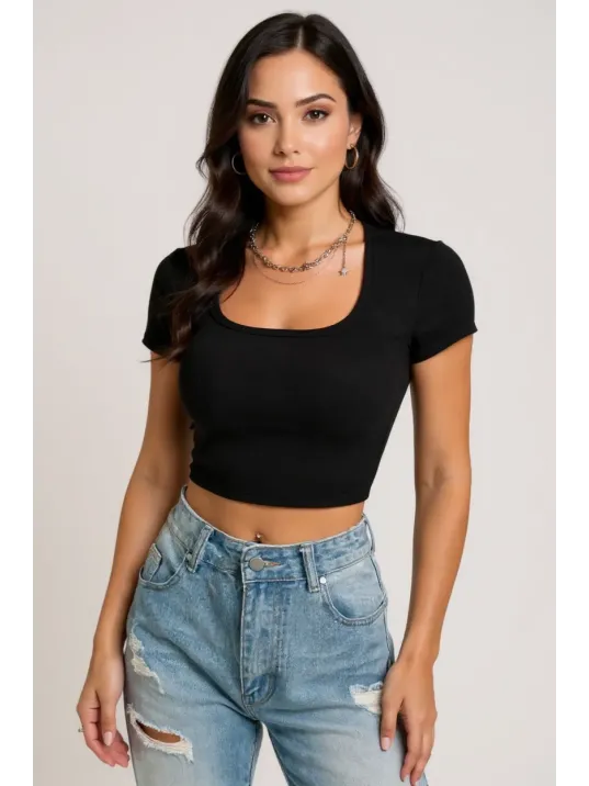 Kadın Siyah Yarım Kol Düz Yaka Crop Top Bluz – Şık, Rahat Ve Kolay Kombinlenebilir