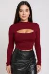 Kadın Bordo Göğüs Dekolteli Uzun Kollu Cut Out Crop Top Bluz – Şık, Rahat Ve Kolay Kombinlenebilir
