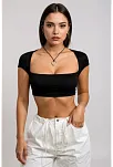 Kadın Siyah Sırt Dekolteli Ve Boyundan Bağlamalı Yarım Kol Crop Top Bluz – Şık, Rahat Ve Kolay Kombinlenebilir