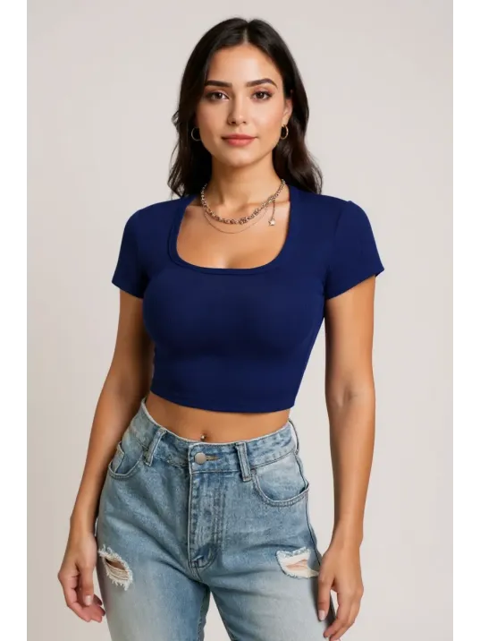 Kadın Lacivert Yarım Kol Düz Yaka Crop Top Bluz – Şık, Rahat Ve Kolay Kombinlenebilir