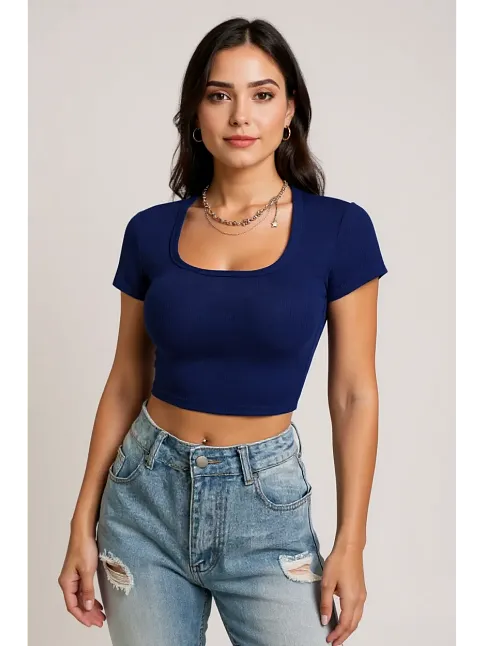 Kadın Lacivert Yarım Kol Düz Yaka Crop Top Bluz – Şık, Rahat Ve Kolay Kombinlenebilir