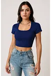 Kadın Lacivert Yarım Kol Düz Yaka Crop Top Bluz – Şık, Rahat Ve Kolay Kombinlenebilir