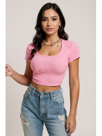 Kadın Pembe Yarım Kol Düz Yaka Crop Top Bluz – Şık, Rahat ve Kolay Kombinlenebilir