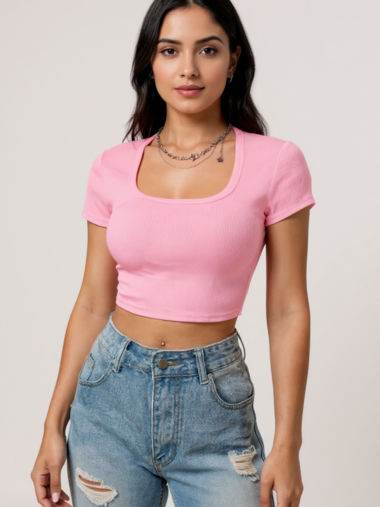Kadın Pembe Yarım Kol Düz Yaka Crop Top Bluz – Şık, Rahat Ve Kolay Kombinlenebilir