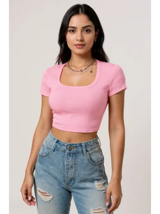 Kadın Pembe Yarım Kol Düz Yaka Crop Top Bluz – Şık, Rahat Ve Kolay Kombinlenebilir