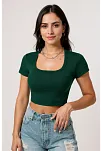 Kadın Yeşil Yarım Kol Düz Yaka Crop Top Bluz – Şık, Rahat Ve Kolay Kombinlenebilir