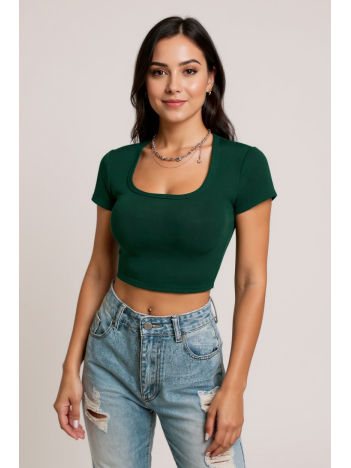 Kadın Yeşil Yarım Kol Düz Yaka Crop Top Bluz – Şık, Rahat ve Kolay Kombinlenebilir
