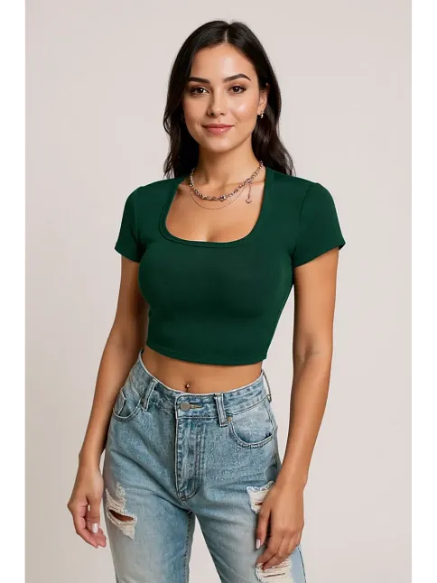 Kadın Yeşil Yarım Kol Düz Yaka Crop Top Bluz – Şık, Rahat Ve Kolay Kombinlenebilir