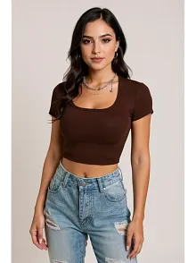 Kadın Kahverengi Yarım Kol Düz Yaka Crop Top Bluz – Şık, Rahat Ve Kolay Kombinlenebilir