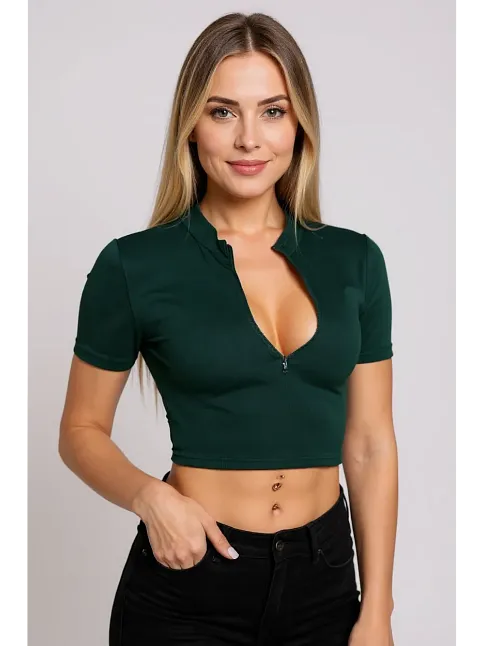 Kadın Yeşil Yarım Fermuarlı Ve Kısa Kollu Crop Top Bluz – Şık, Rahat Ve Kolay Kombinlenebilir